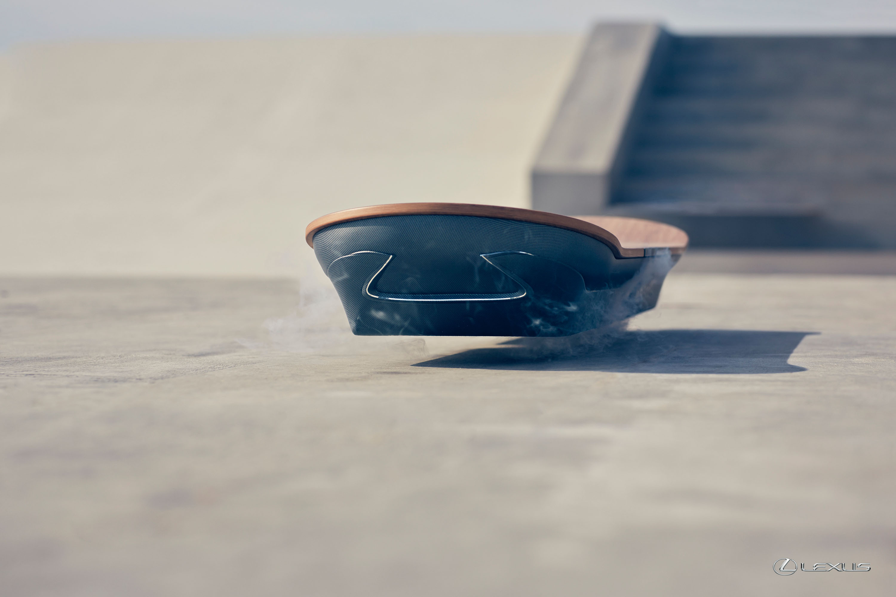 https://ekaenlinea.com/wp-content/uploads/2015/07/Lexus-Hoverboard-3.jpg