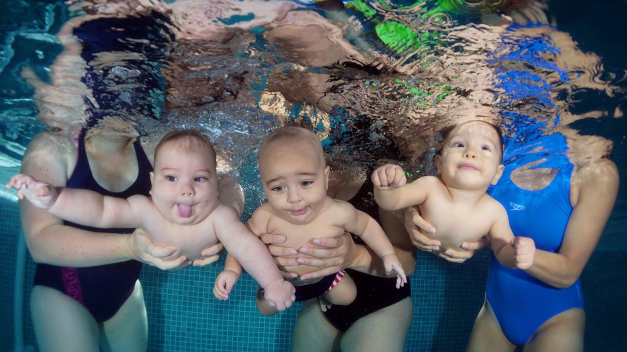 Cuanto Tiempo Debe Estar Un Niño En La Piscina